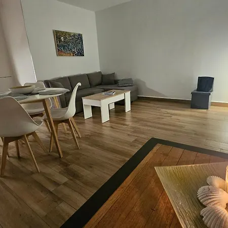 Stylish Old Town Apartament *