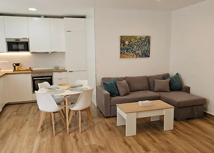 Stylish Old Town Apartament